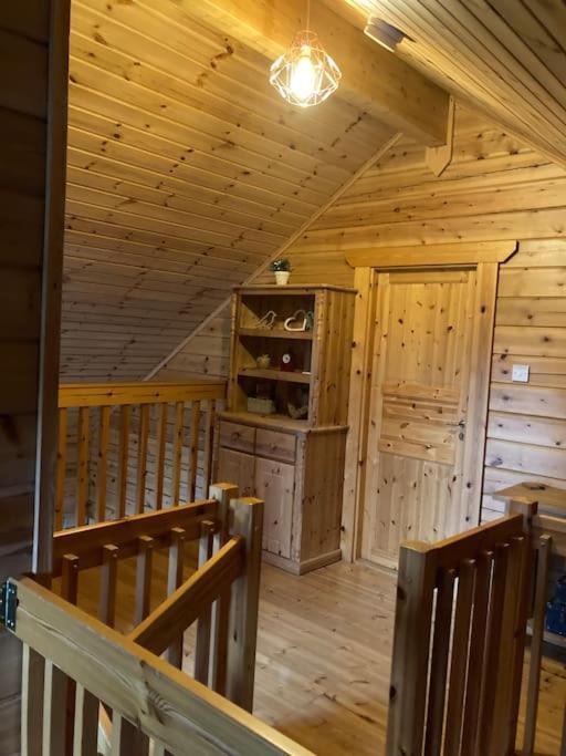 Red Squirrel Log Cabin With Hot Tub Keith Εξωτερικό φωτογραφία